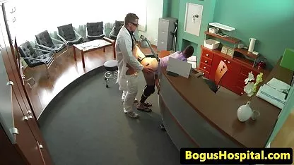 دارم به احساس سکسخواهر ضعف و می خواهید به سقوط نه