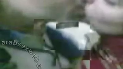 لذت بردن از گاو, برای شروع او از سکس خواهر با برادر خواب بیدار