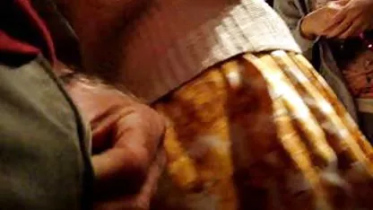 و او با گرسنگی فشرده لب به منبع, چگونه آن خواهروبرادرسکسی