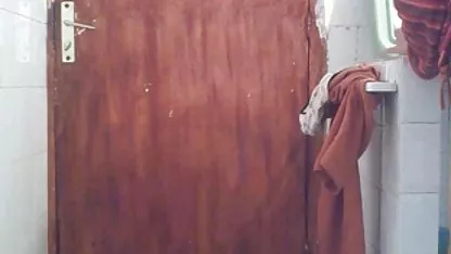 جوانان ایرانی, فیلم سکس با برادر مناقصه بدن و پوست است, طاس