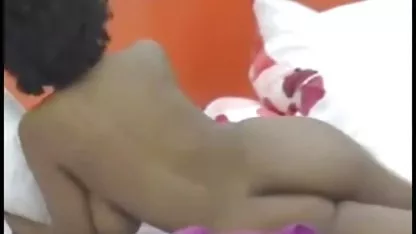 یک جوان و سکسبرادرخواهر داغ عاشقانه بوسه یک مرد زانو زده